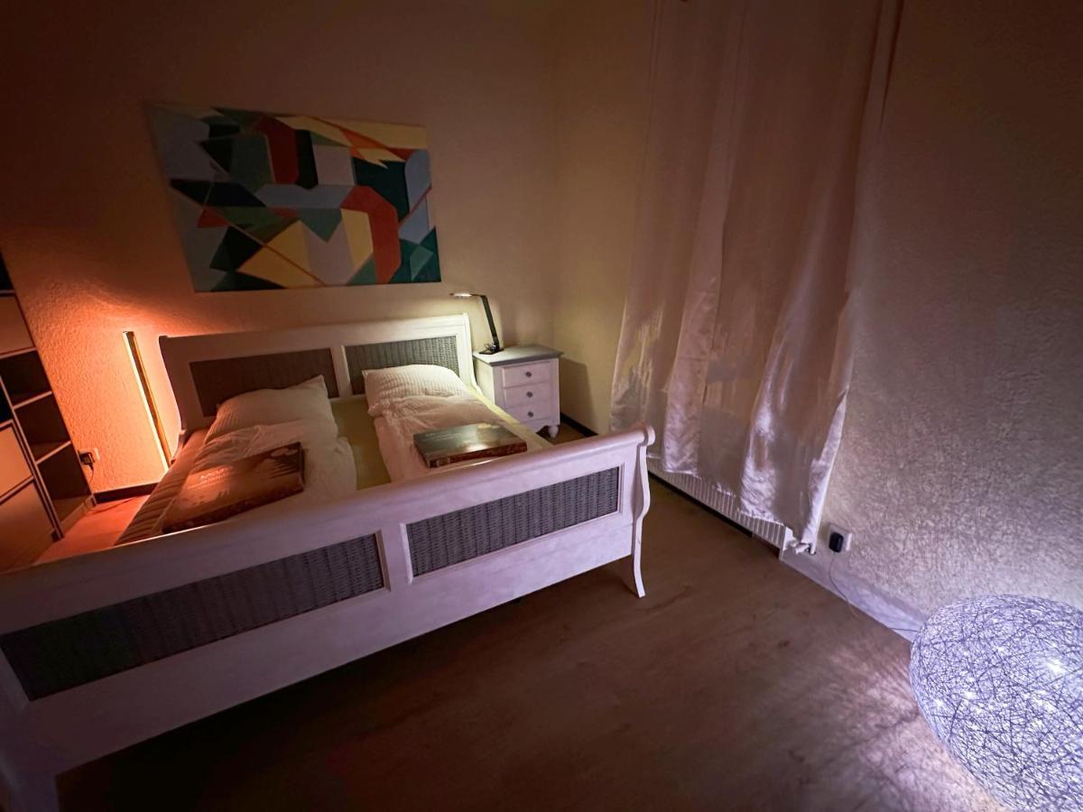 Igo Apartment 2 Schlafenzimmer Mit Waschmaschine Trockner Haustier Rheinufer 5Min Netflix Disney Plus 17-6 Duisburgo Exterior foto