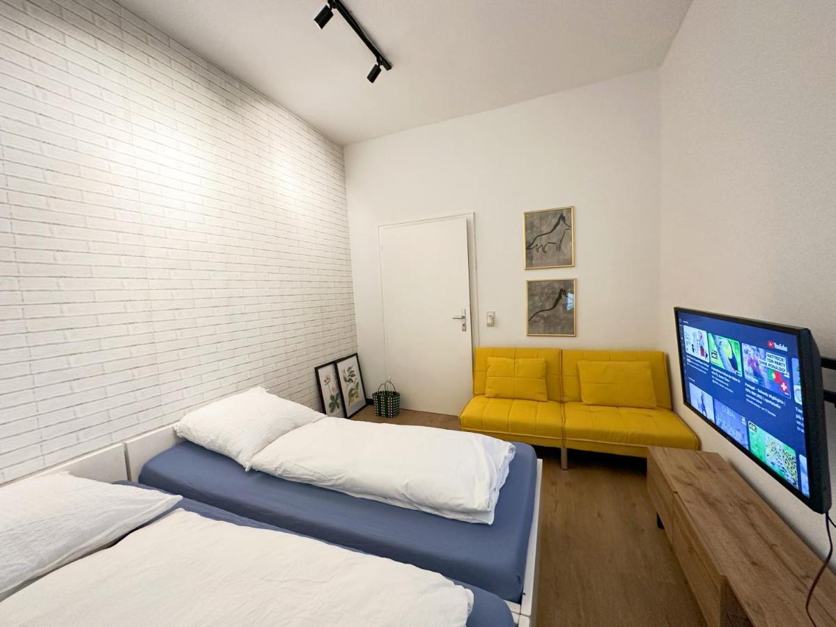 Igo Apartment 2 Schlafenzimmer Mit Waschmaschine Trockner Haustier Rheinufer 5Min Netflix Disney Plus 17-6 Duisburgo Exterior foto