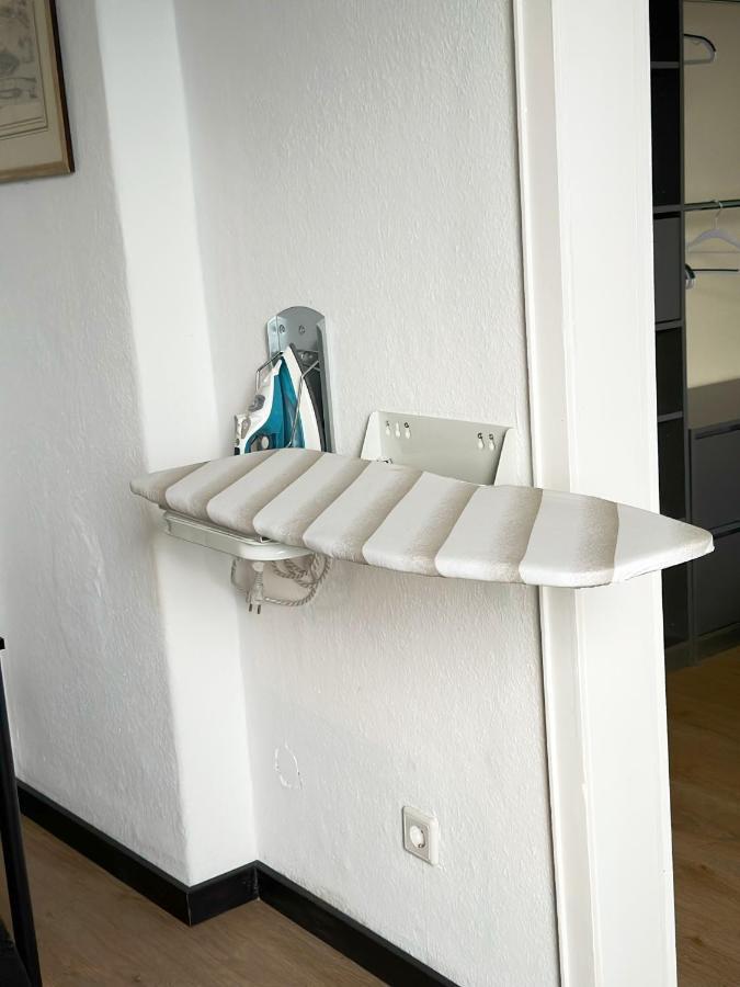 Igo Apartment 2 Schlafenzimmer Mit Waschmaschine Trockner Haustier Rheinufer 5Min Netflix Disney Plus 17-6 Duisburgo Exterior foto