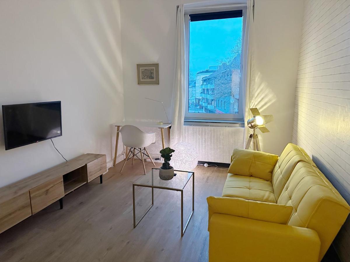 Igo Apartment 2 Schlafenzimmer Mit Waschmaschine Trockner Haustier Rheinufer 5Min Netflix Disney Plus 17-6 Duisburgo Exterior foto